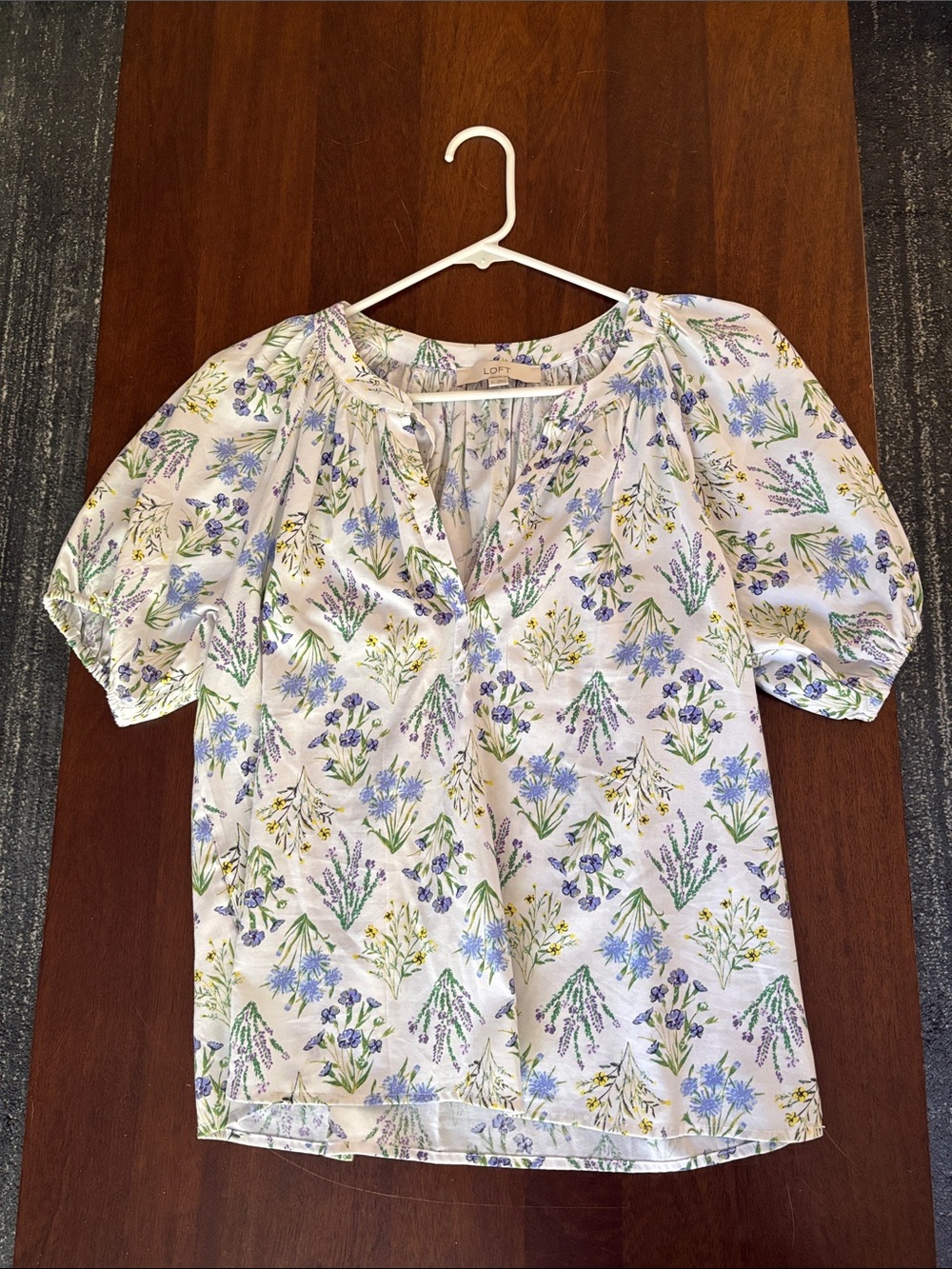 LOFT White Floral Puff-Sleeve Peasant Blouse with Blue and Green Print - size S